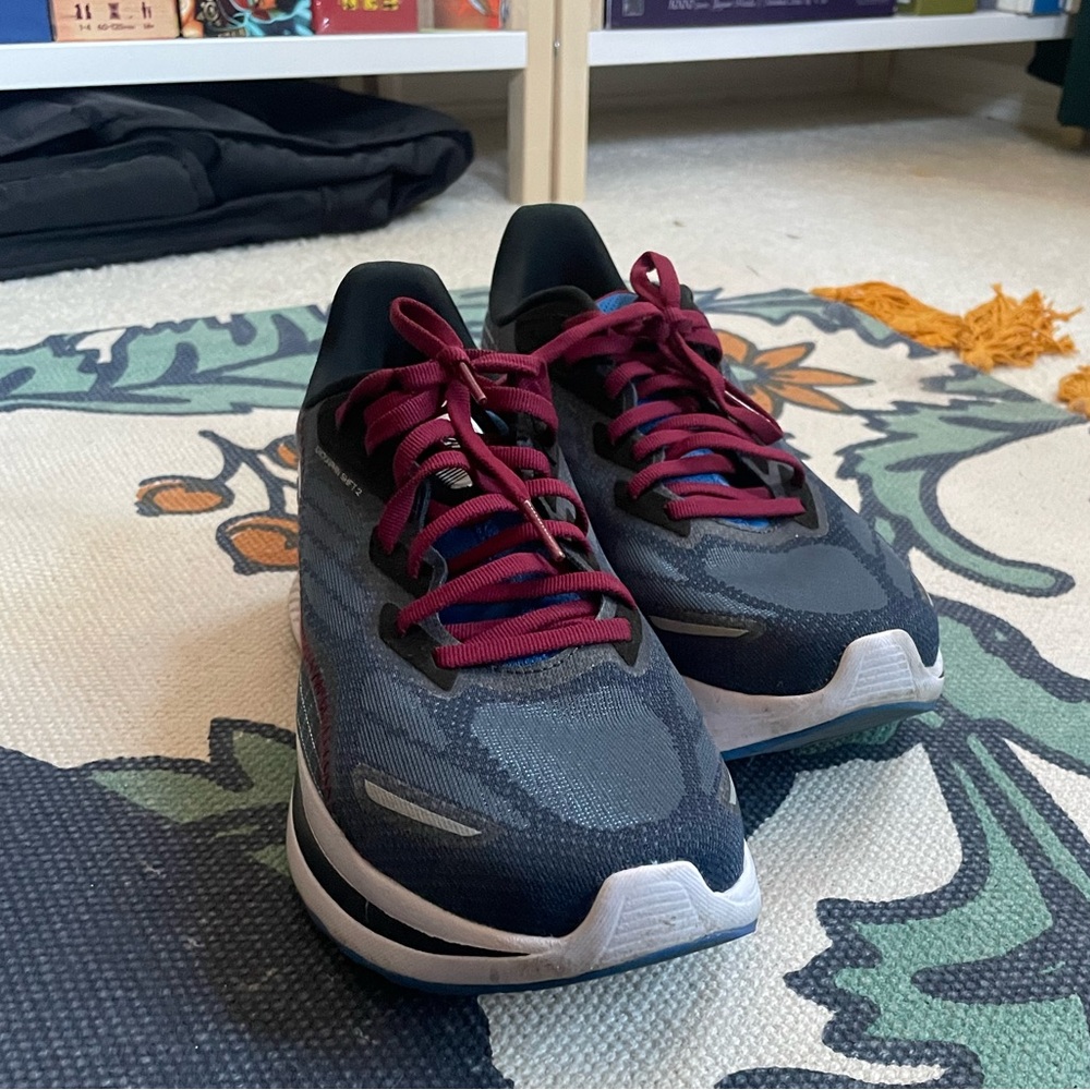 Saucony Endorphin Shift 2